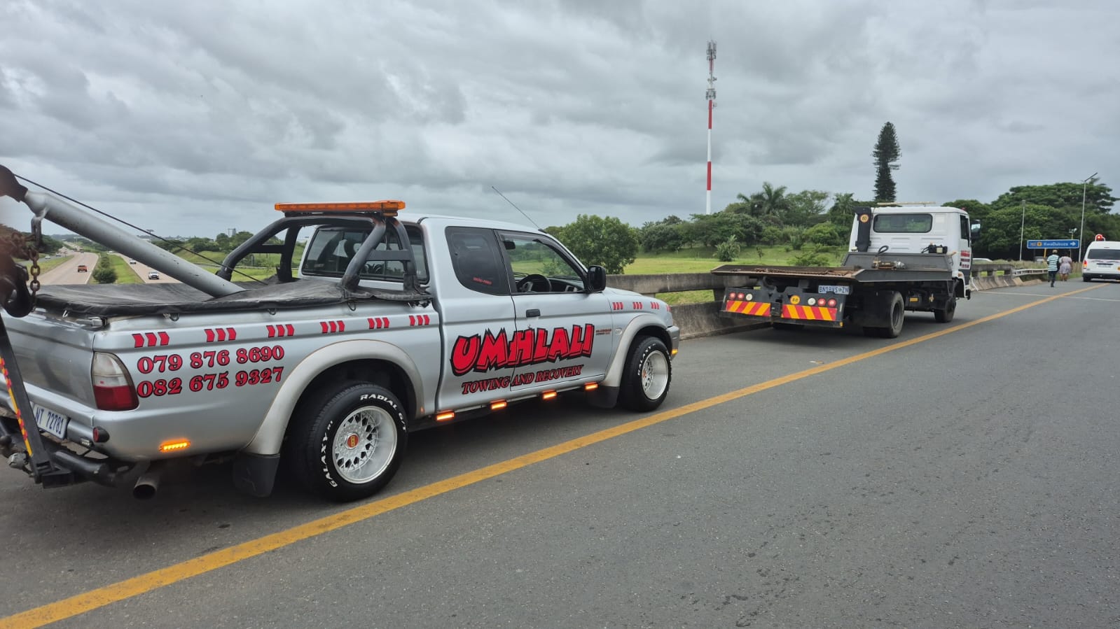 Umhlali Towing & Recovery bakkie on the KZN North Coast